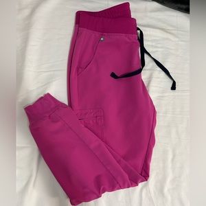 FIGS women’s Zamora jogger scrub pants, size medium